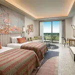 Cullinan 5* באלאק